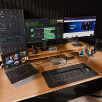Thunderbolt™ 5 Triple Video 8K EcoSmart™ Dock with 140W EPR