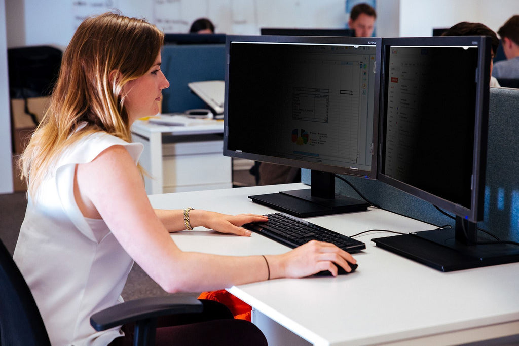 Privacy Screen 24"W | Screen for Desktop | Explore Targus UK